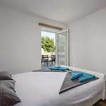 With 3 Bedrooms 펜션