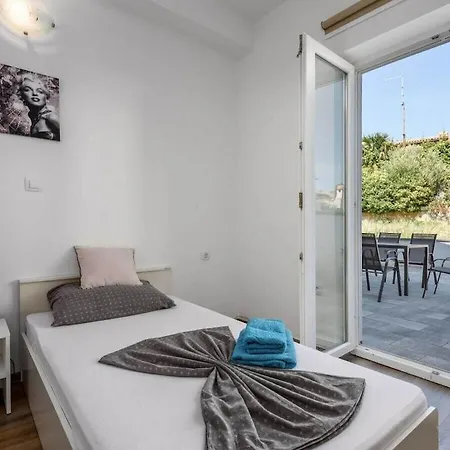 Dom wakacyjny With 3 Bedrooms