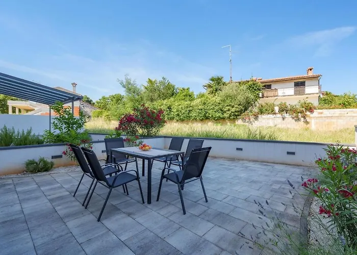 Casa vacanze With 3 Bedrooms Porec