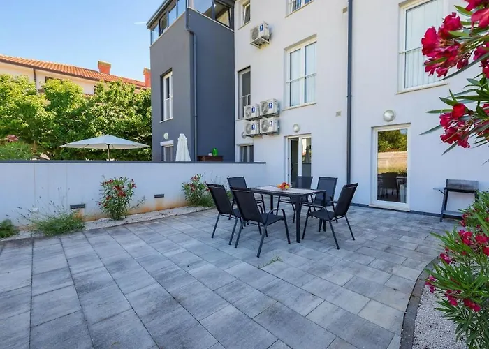 With 3 Bedrooms * Porec
